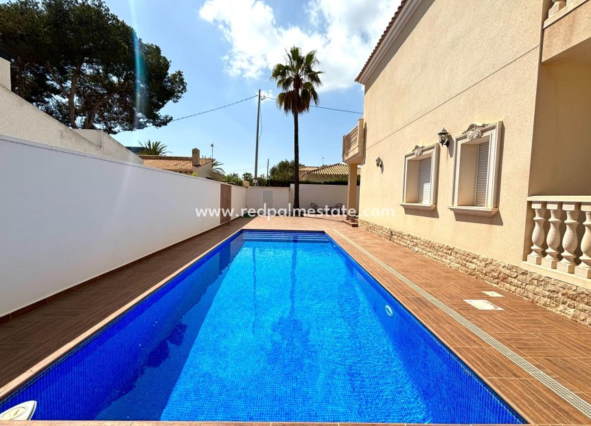 Videresalg - Villa -
Orihuela Costa - Costa Blanca