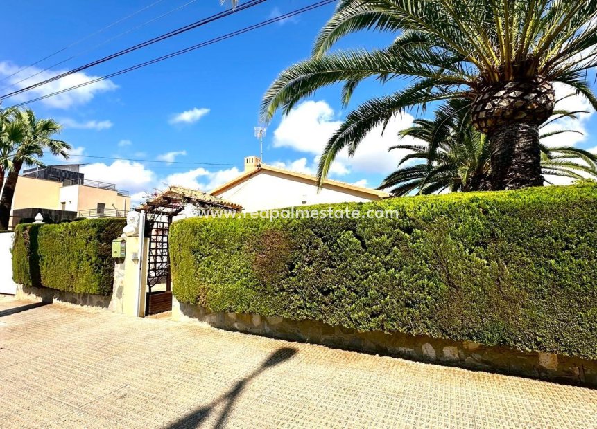 Videresalg - Villa -
Orihuela Costa - Costa Blanca