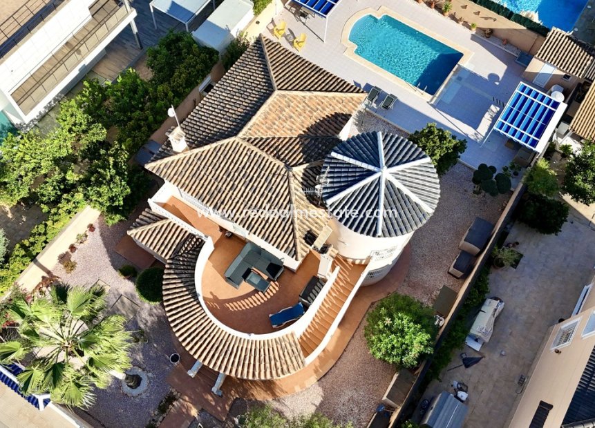 Videresalg - Villa -
Orihuela Costa - Costa Blanca