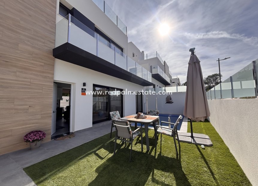 Videresalg - Villa -
Orihuela Costa - Costa Blanca