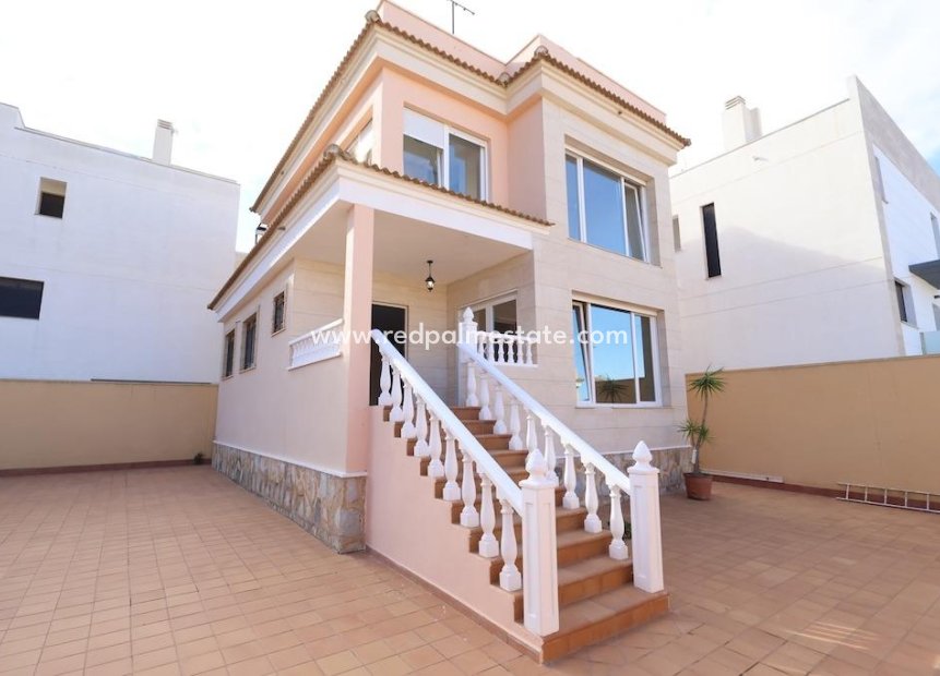 Videresalg - Villa -
Orihuela Costa - Costa Blanca