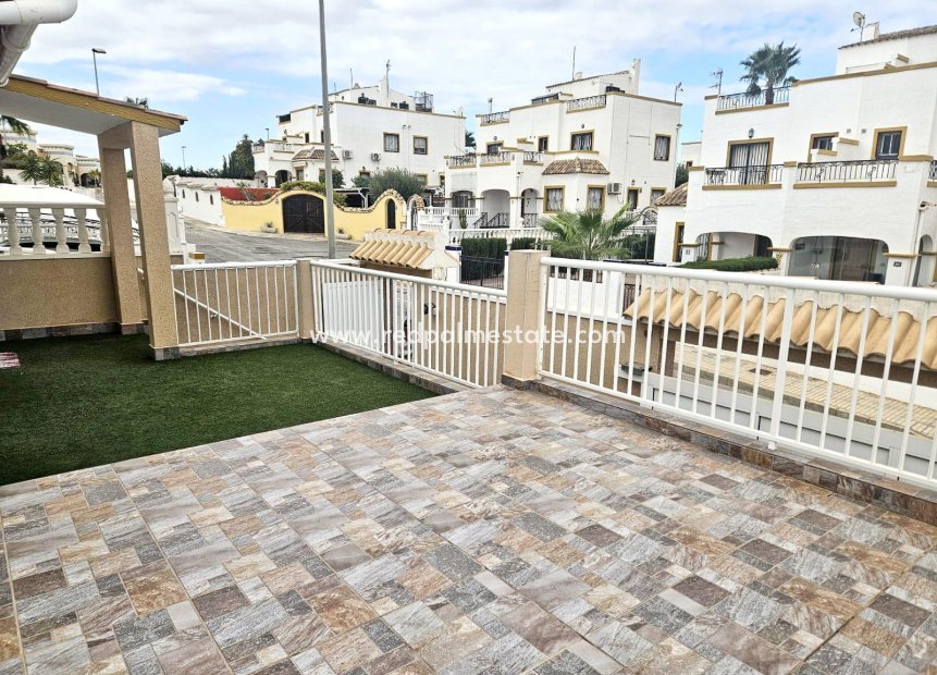 Videresalg - Villa -
Orihuela Costa - dream hills