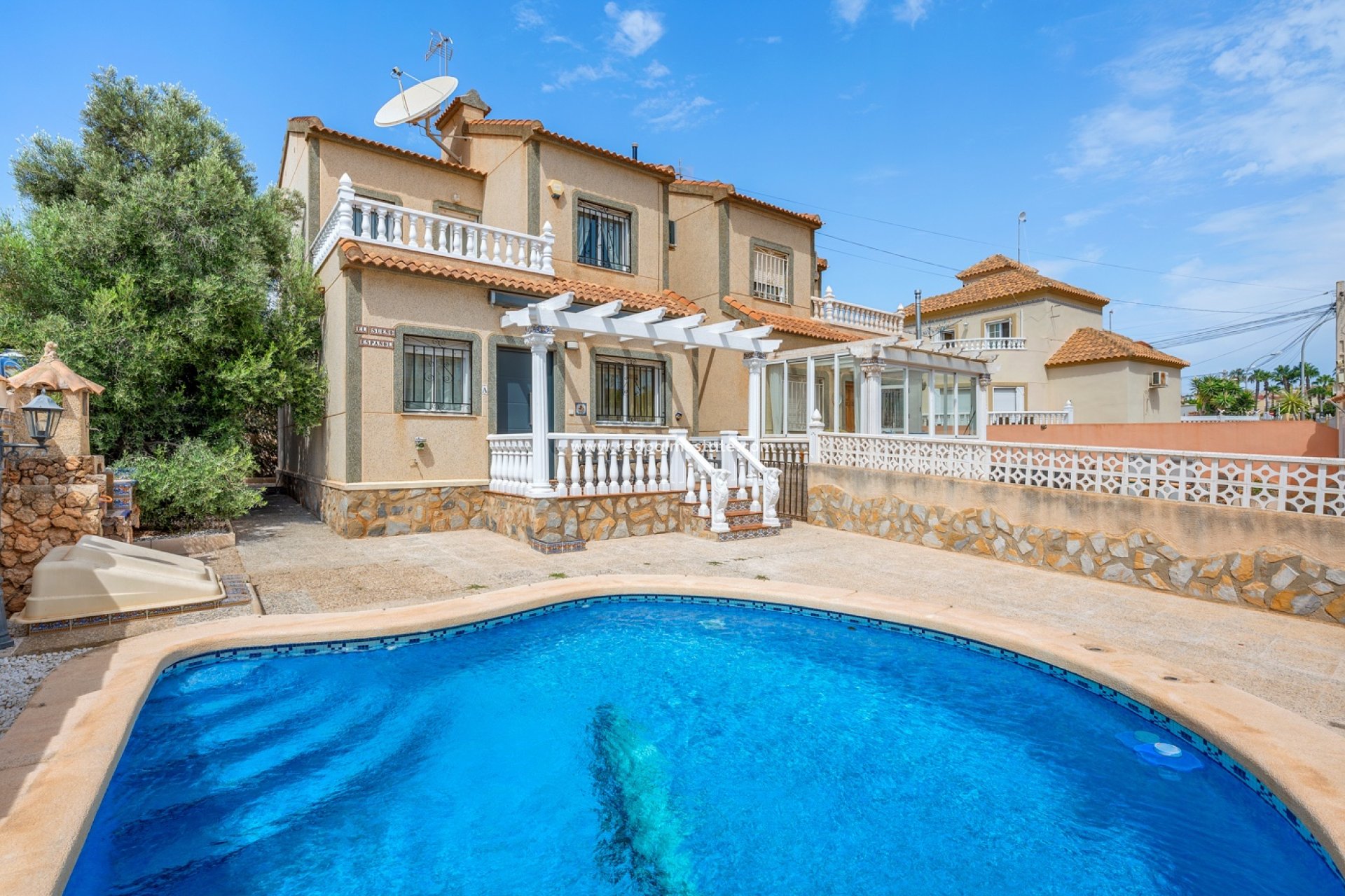 Videresalg - Villa -
Orihuela Costa - El Galan