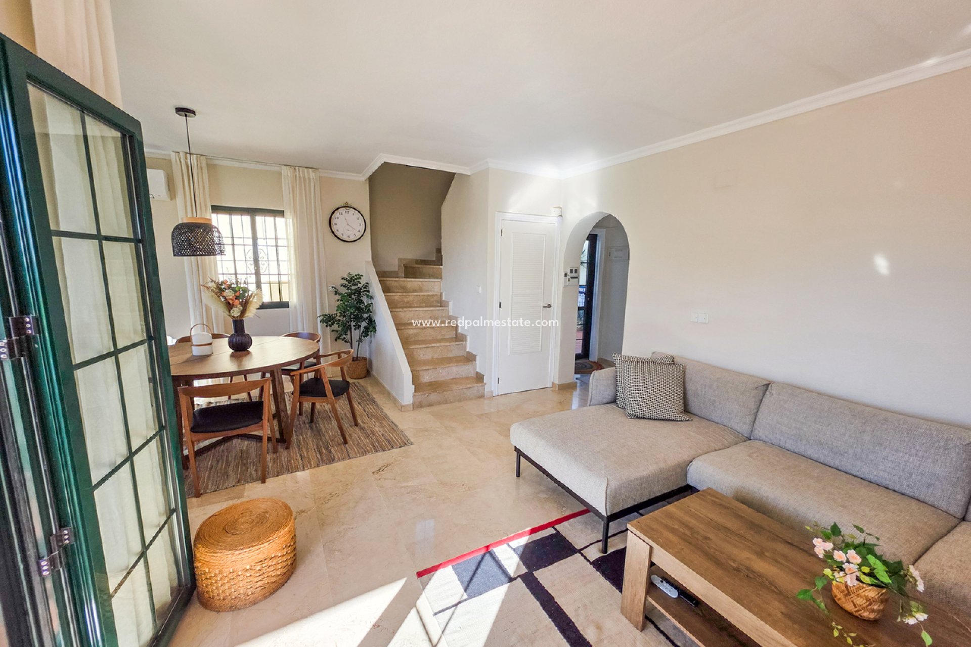 Videresalg - Villa -
Orihuela Costa - Inland