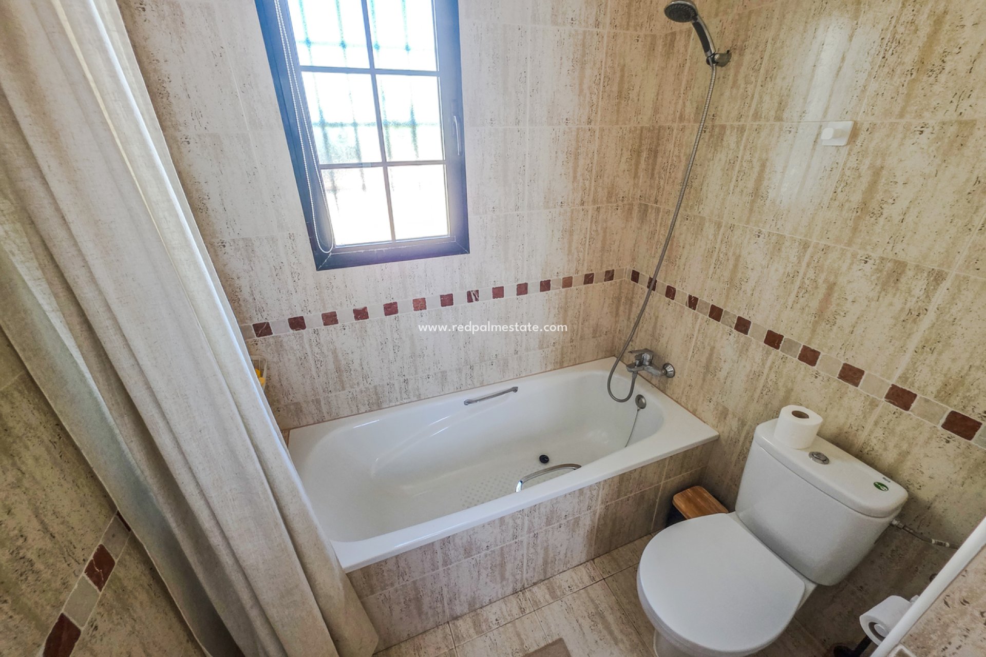 Videresalg - Villa -
Orihuela Costa - Inland