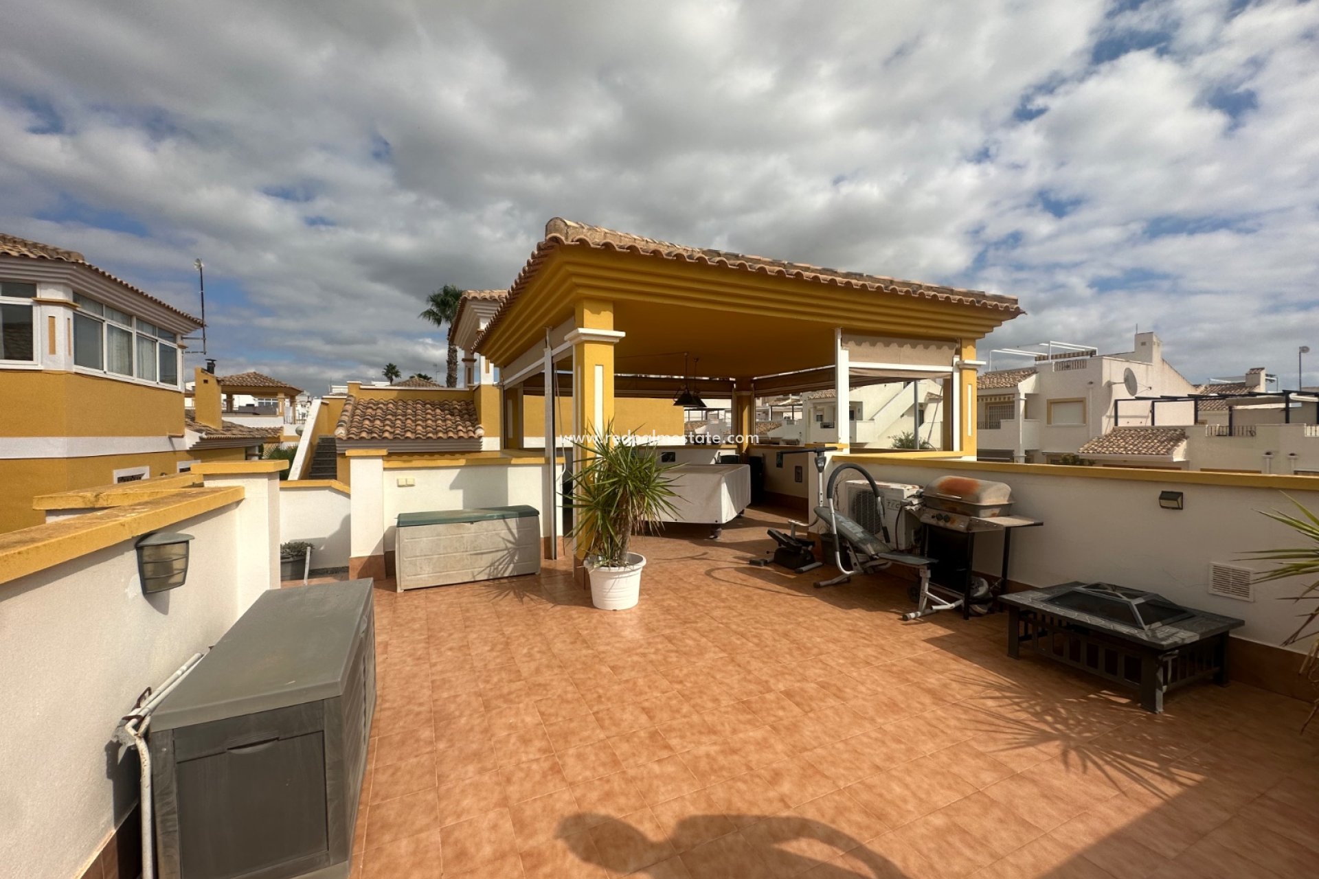 Videresalg - Villa -
Orihuela Costa - Inland