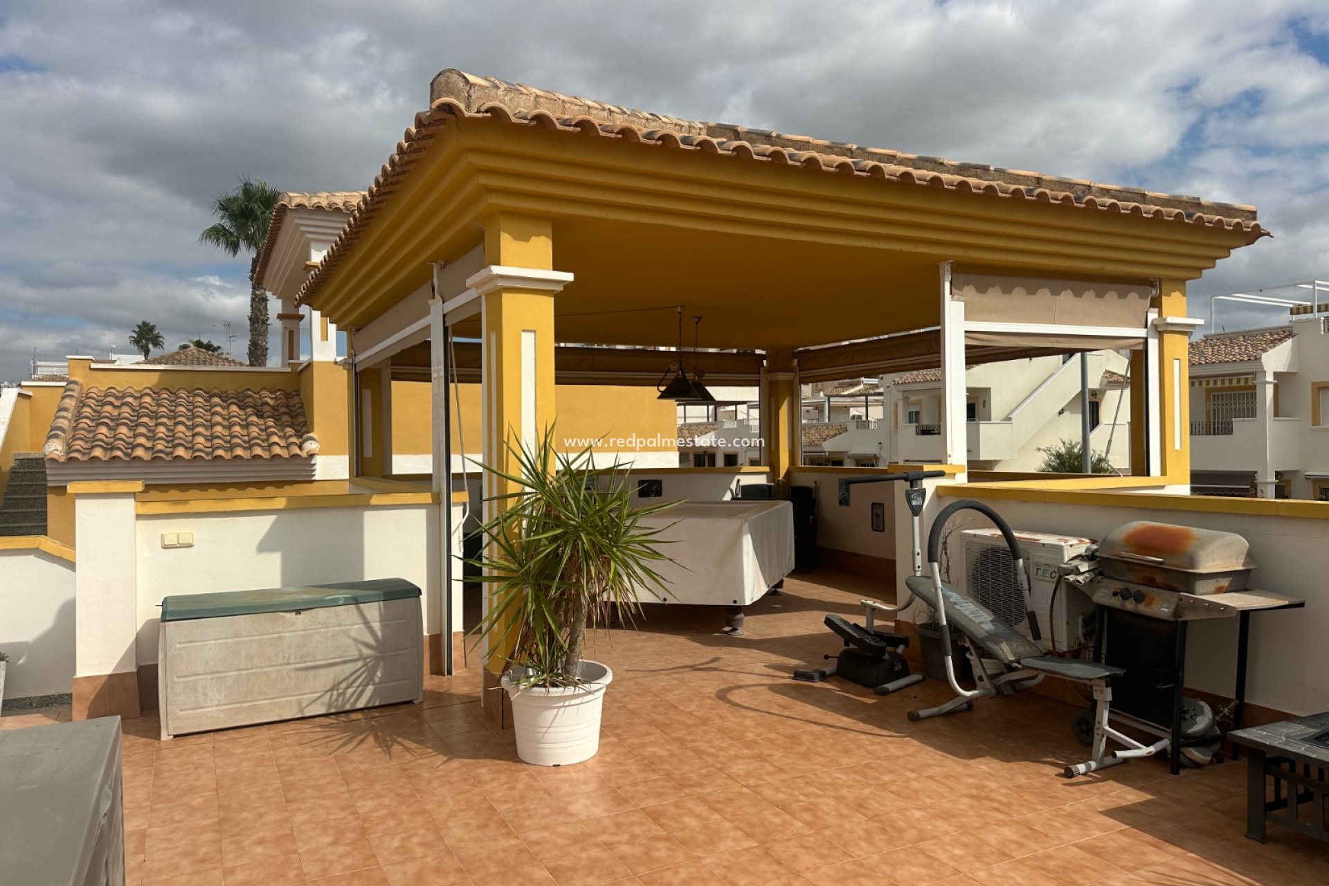 Videresalg - Villa -
Orihuela Costa - Inland