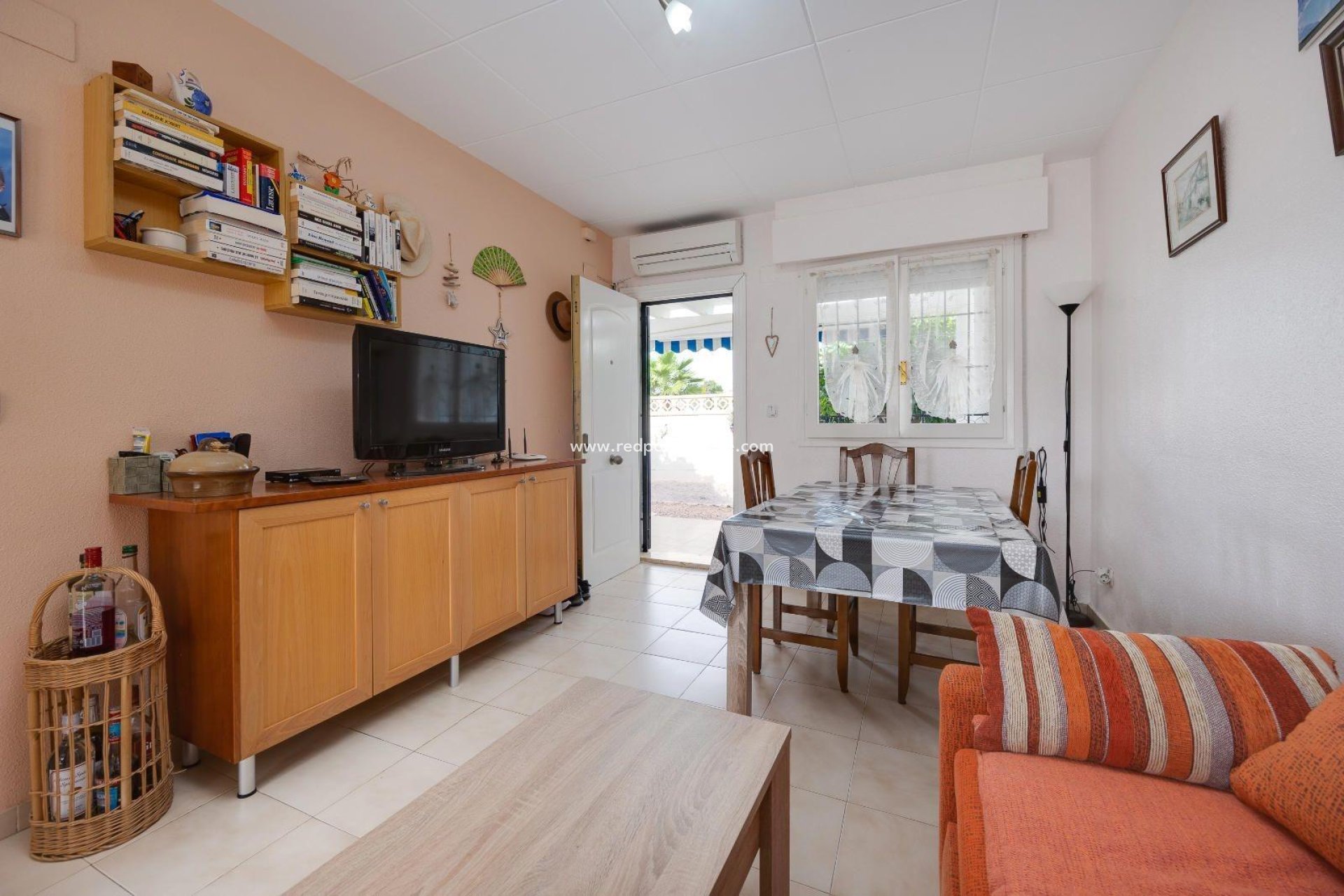 Videresalg - Villa -
Orihuela Costa - La Florida