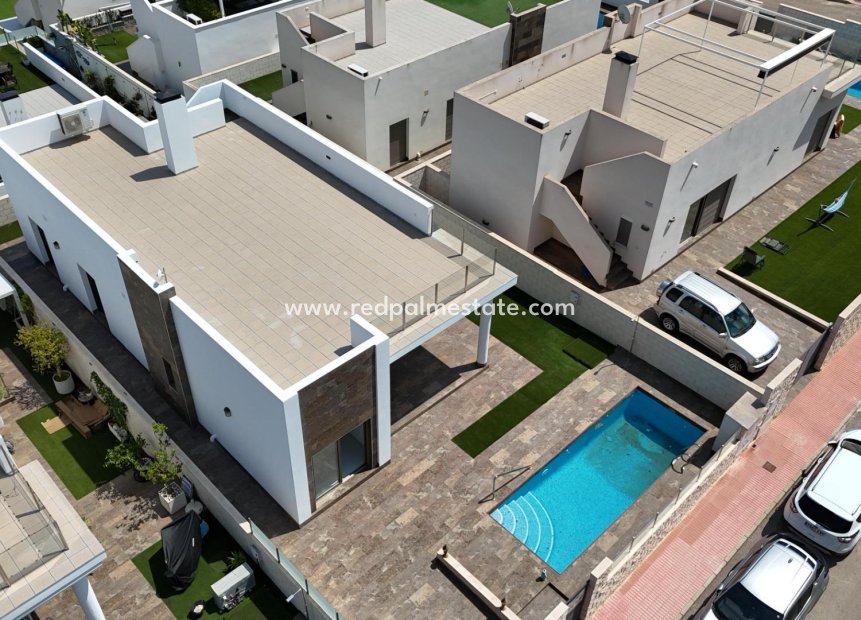 Videresalg - Villa -
Orihuela Costa - La Matanza