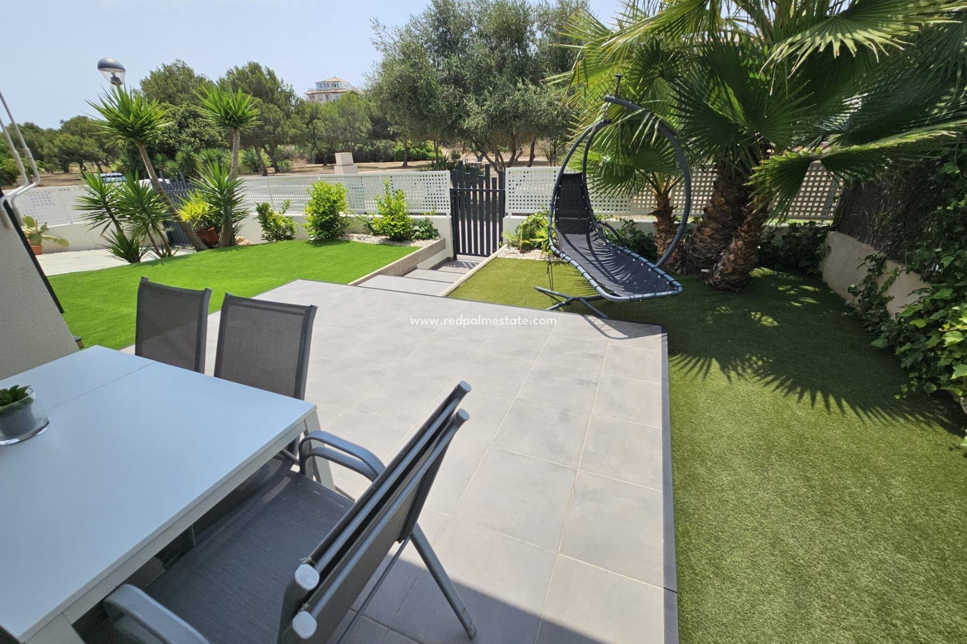 Videresalg - Villa -
Orihuela Costa - La Regia