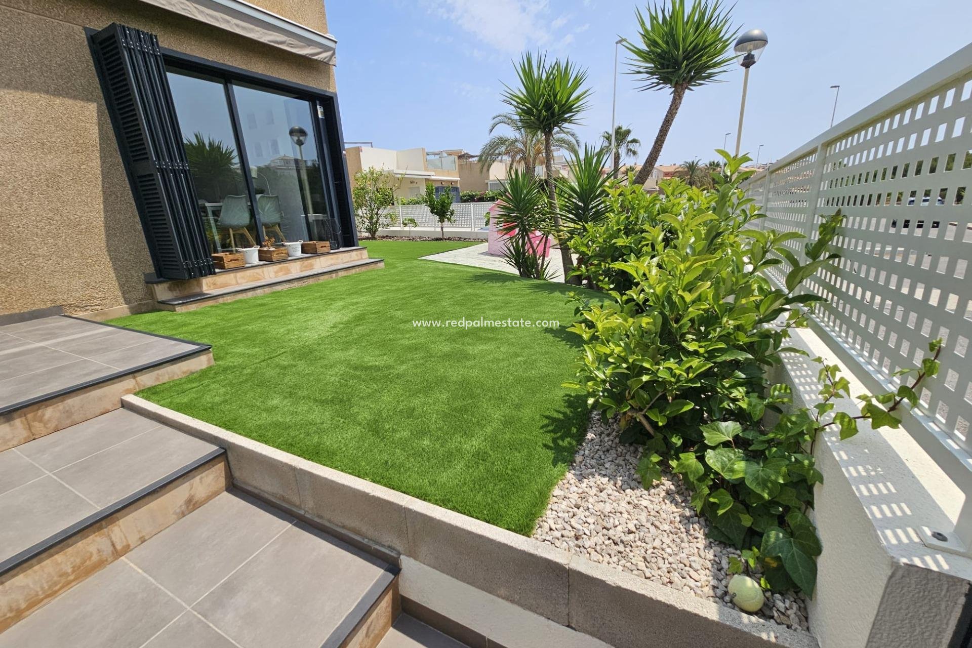 Videresalg - Villa -
Orihuela Costa - La Regia