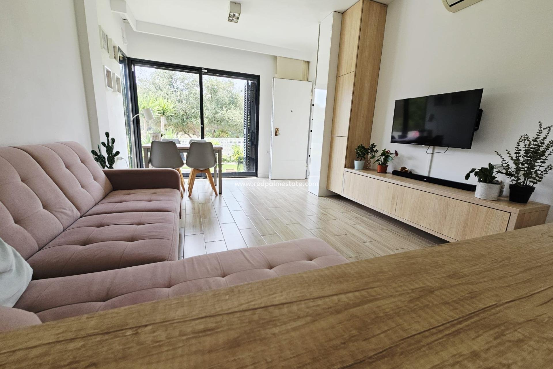 Videresalg - Villa -
Orihuela Costa - La Regia