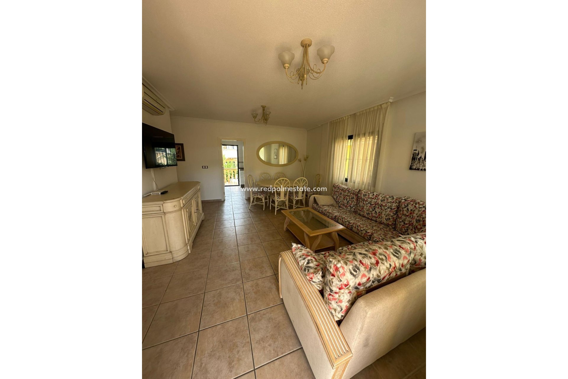 Videresalg - Villa -
Orihuela Costa - La Regia