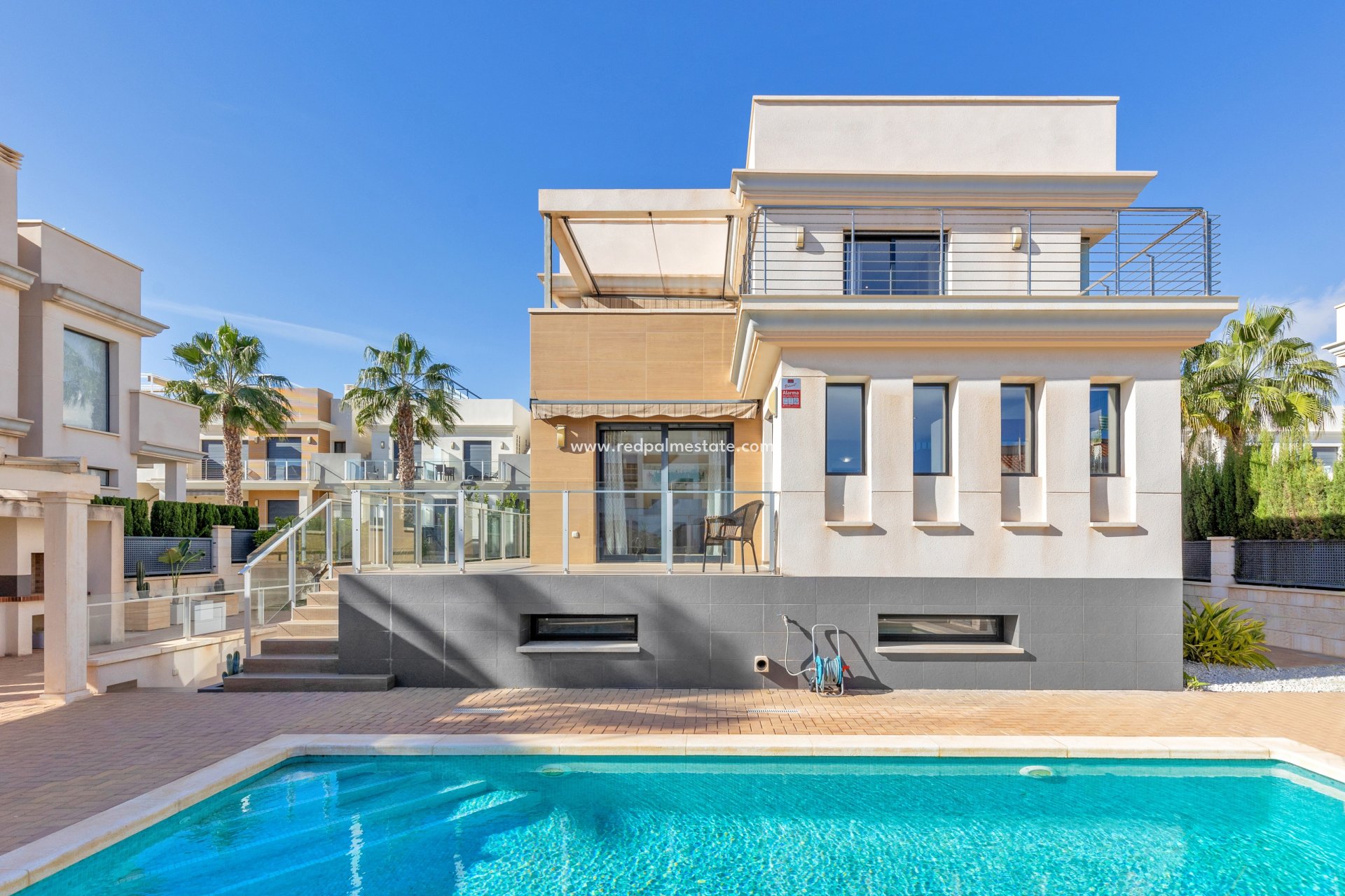 Videresalg - Villa -
Orihuela Costa - La Zenia