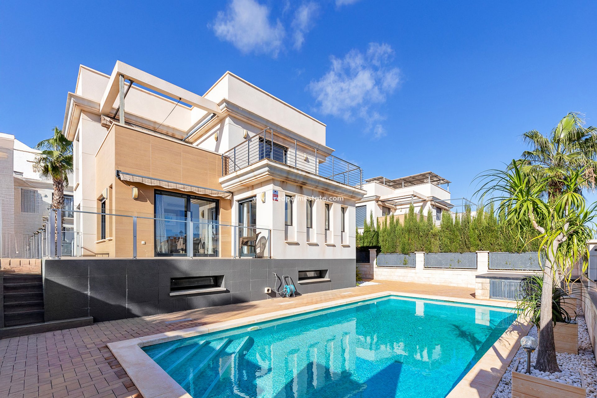 Videresalg - Villa -
Orihuela Costa - La Zenia