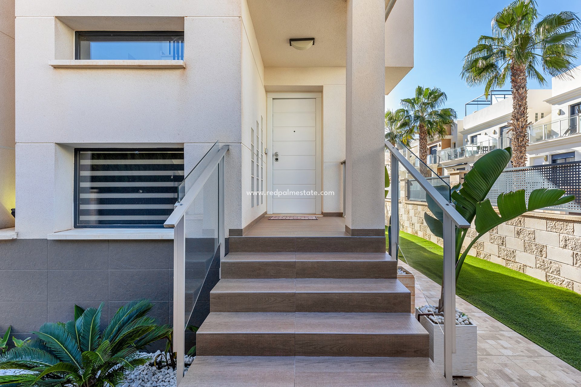 Videresalg - Villa -
Orihuela Costa - La Zenia