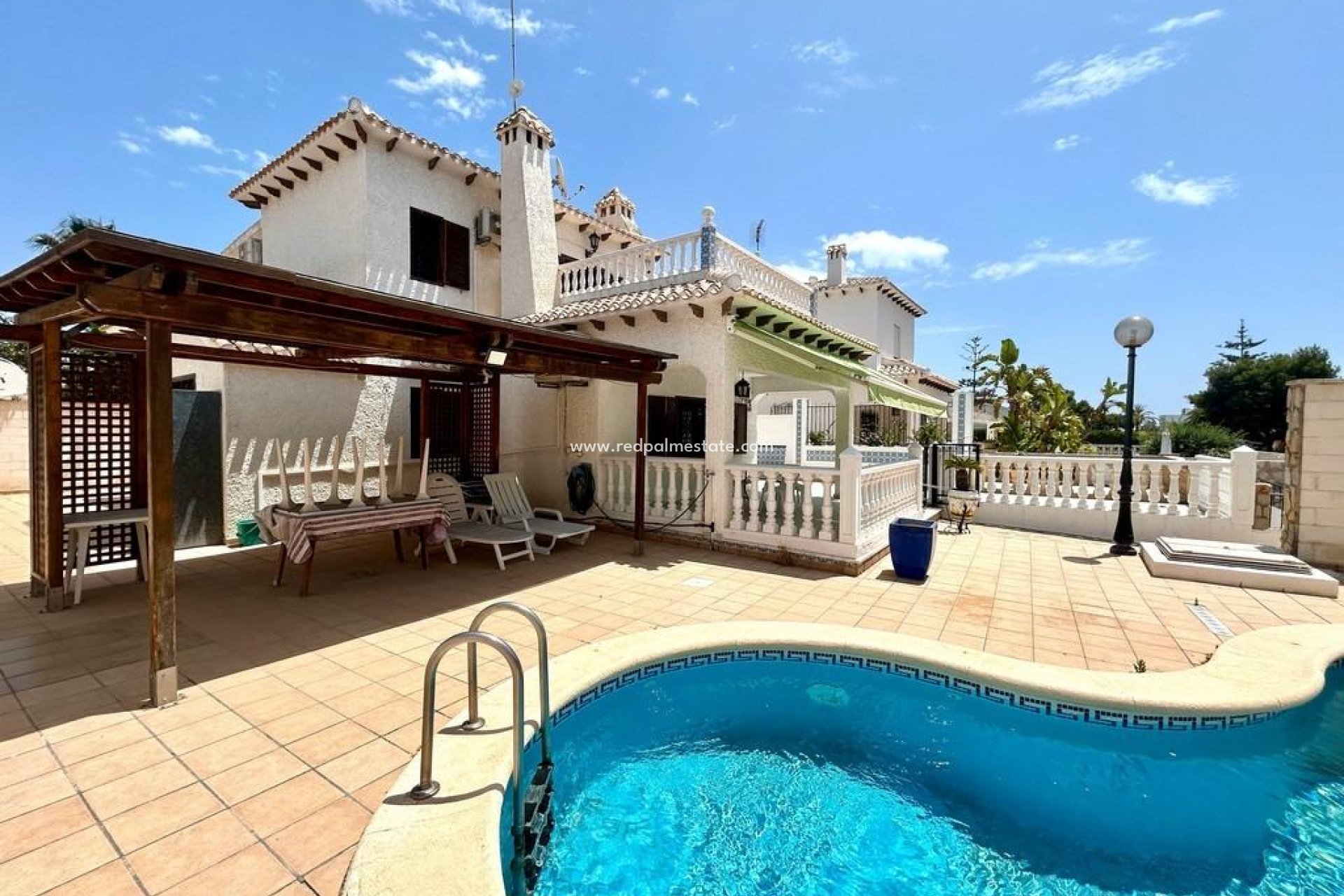Videresalg - Villa -
Orihuela Costa - La Zenia