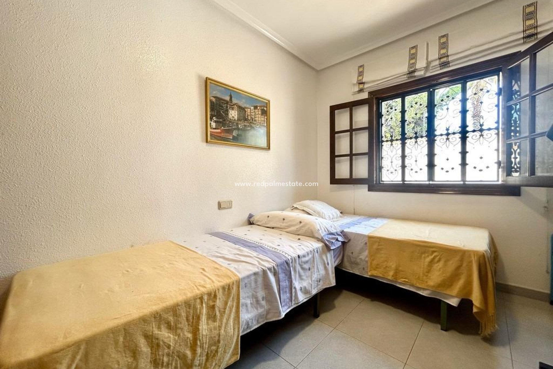 Videresalg - Villa -
Orihuela Costa - La Zenia