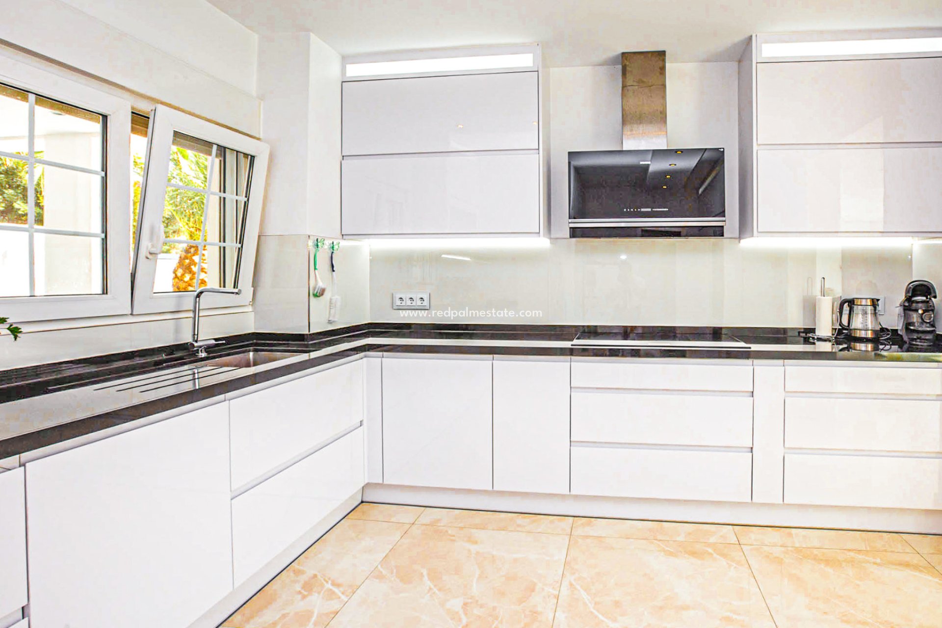 Videresalg - Villa -
Orihuela Costa - La Zenia