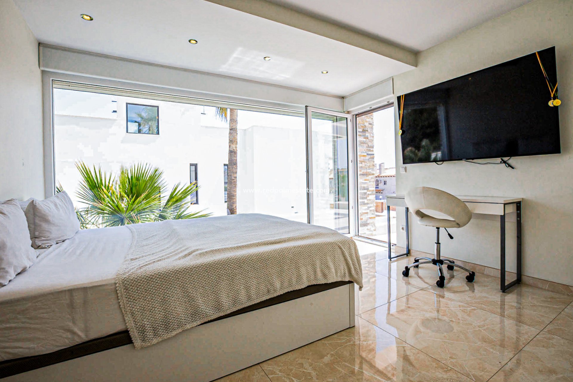 Videresalg - Villa -
Orihuela Costa - La Zenia