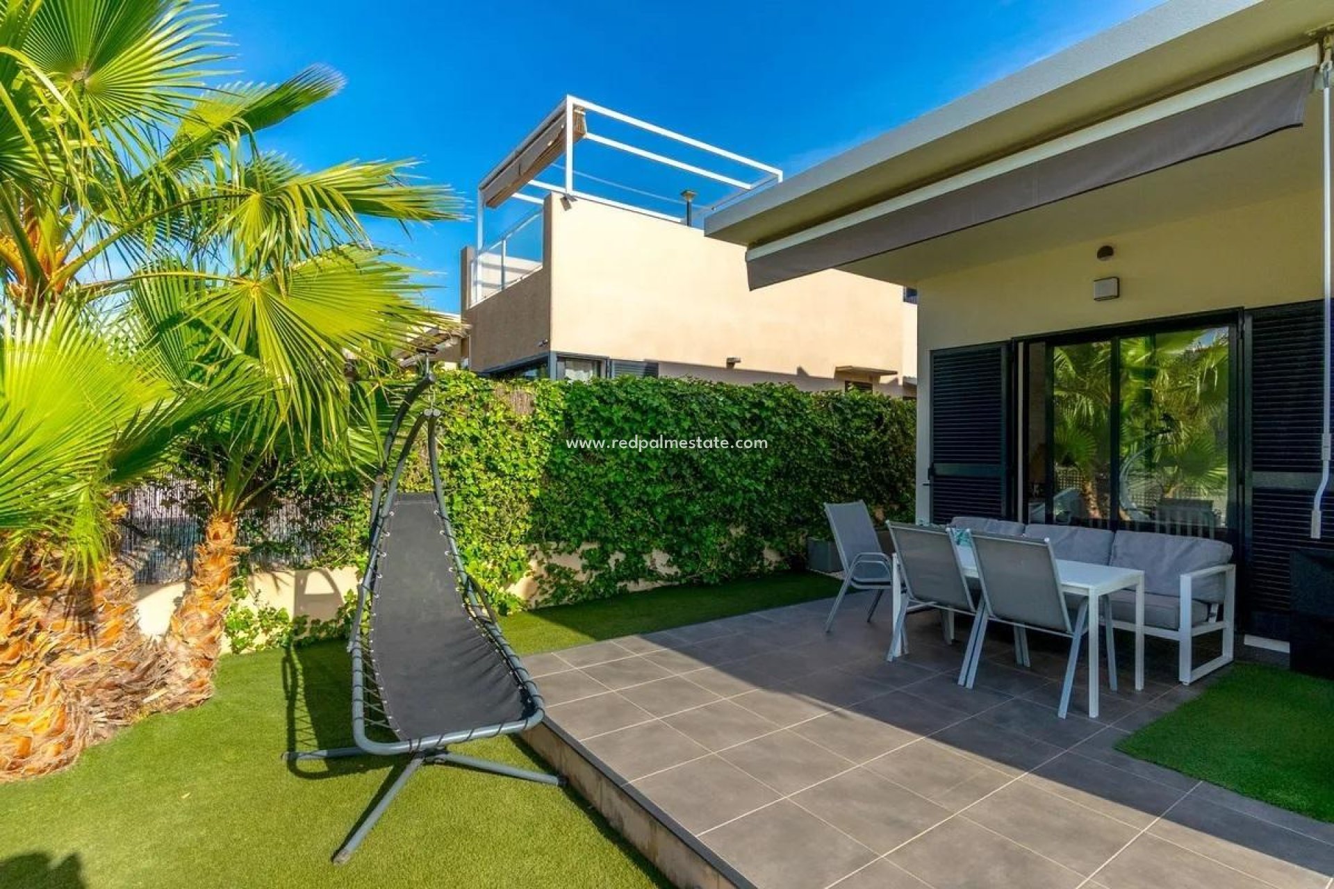 Videresalg - Villa -
Orihuela Costa - La Zenia