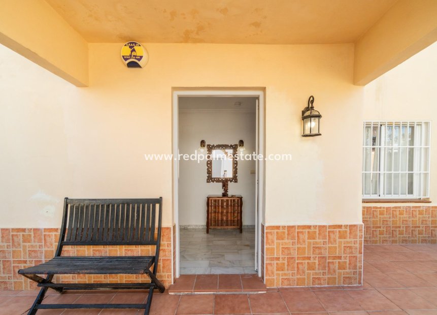 Videresalg - Villa -
Orihuela Costa - La Zenia