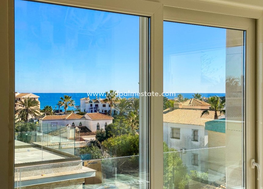 Videresalg - Villa -
Orihuela Costa - La Zenia