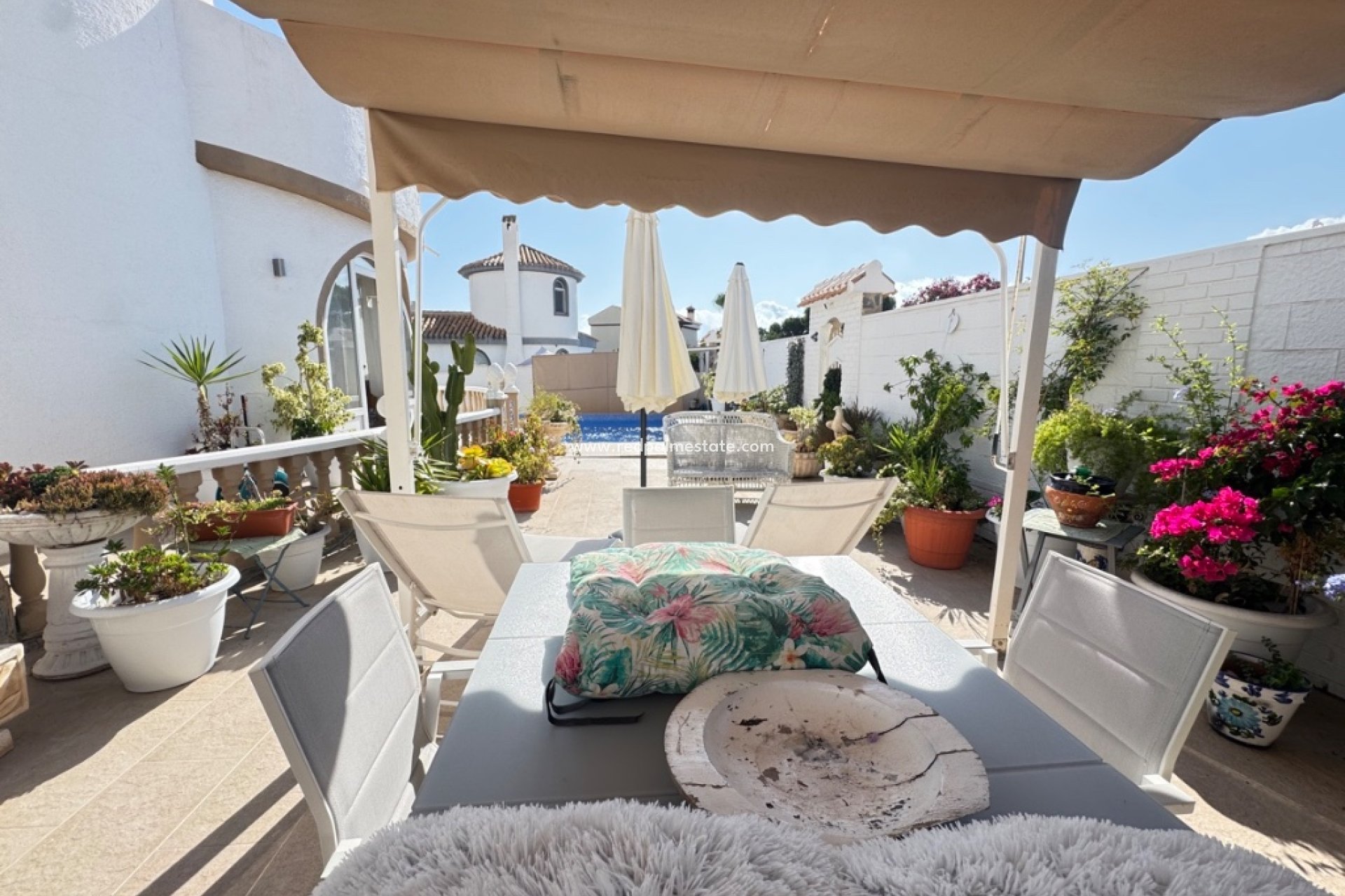 Videresalg - Villa -
Orihuela Costa - La Zenia