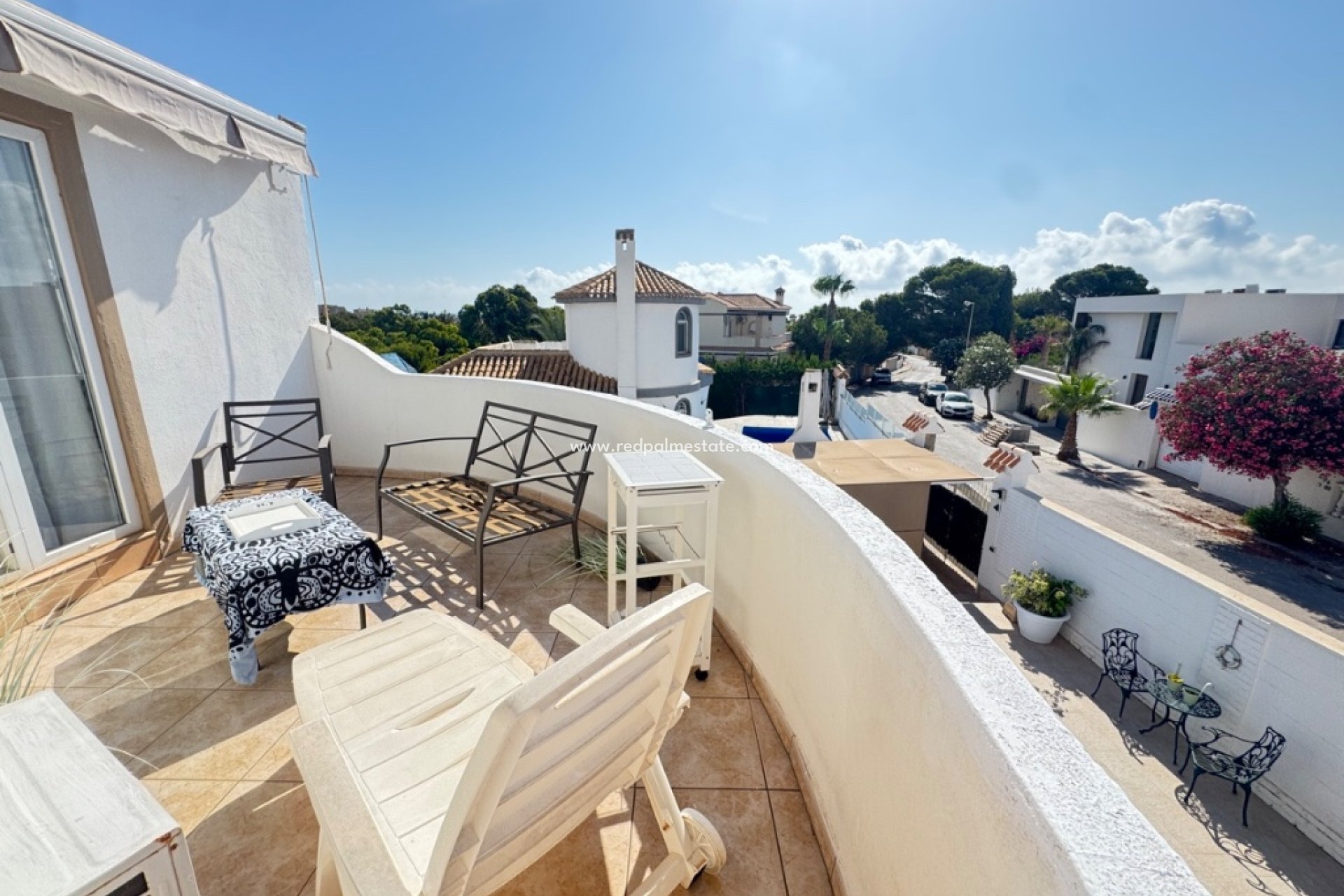 Videresalg - Villa -
Orihuela Costa - La Zenia