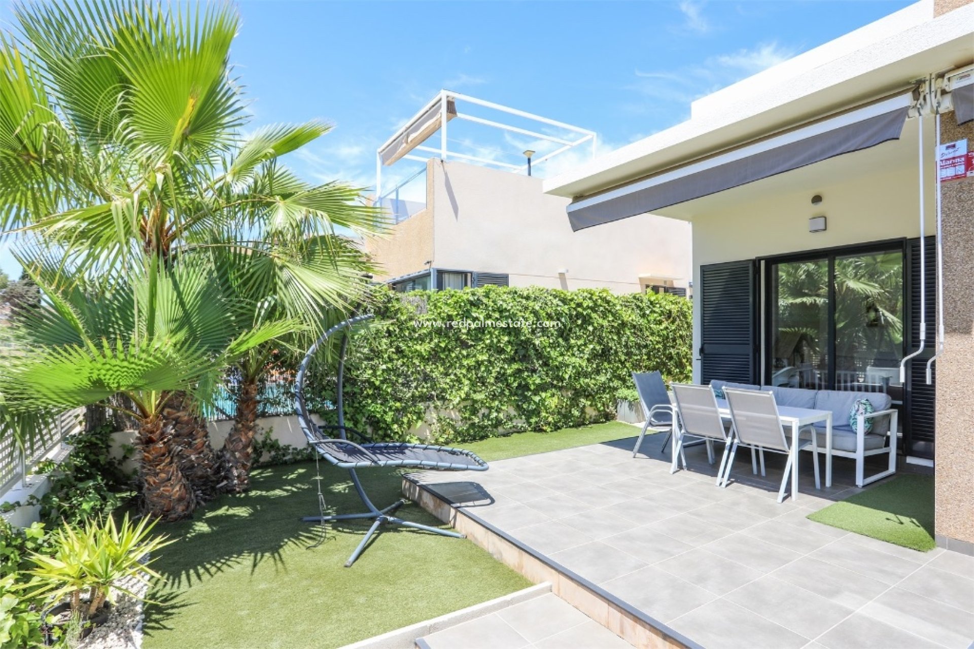 Videresalg - Villa -
Orihuela Costa - La Zenia