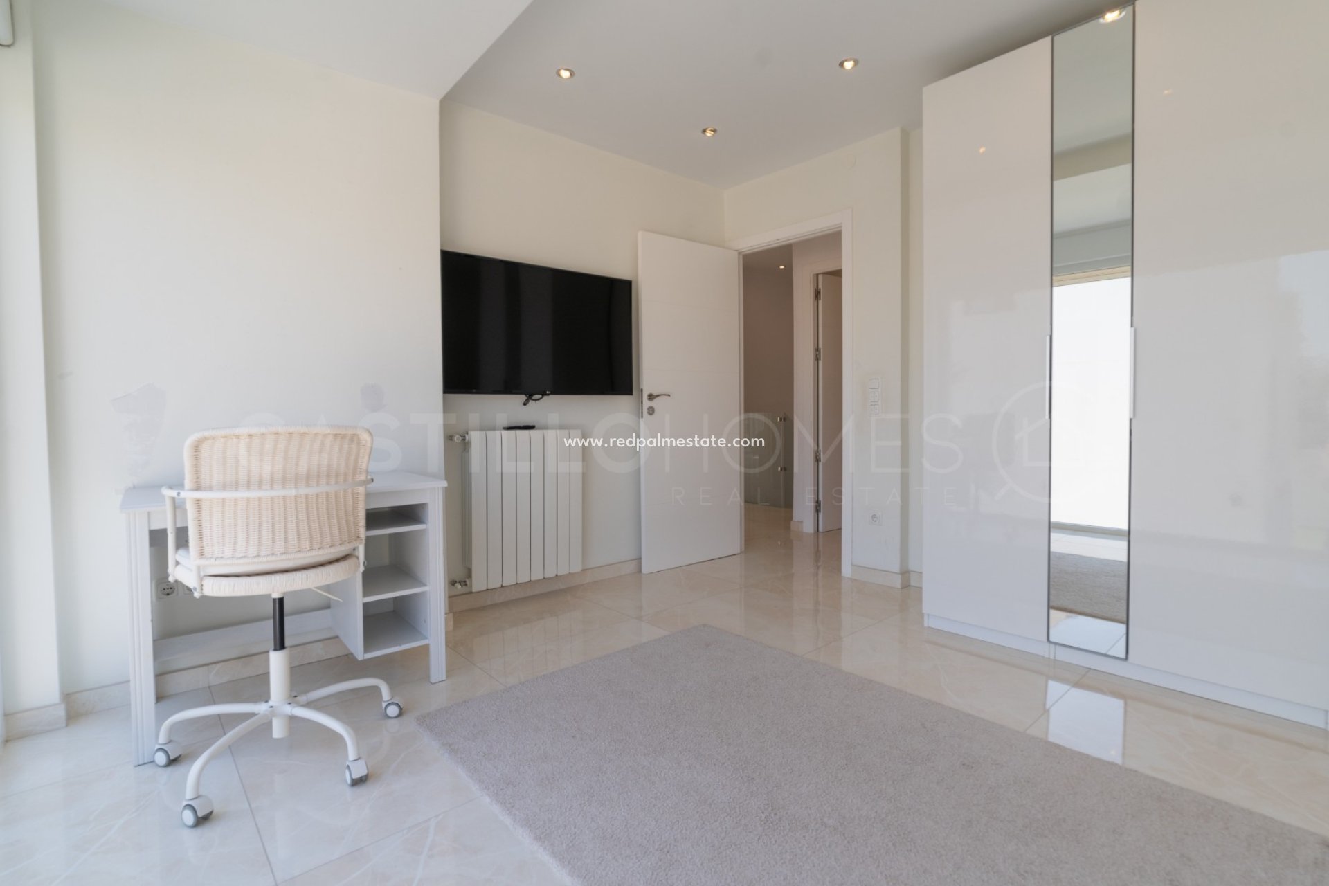 Videresalg - Villa -
Orihuela Costa - La Zenia