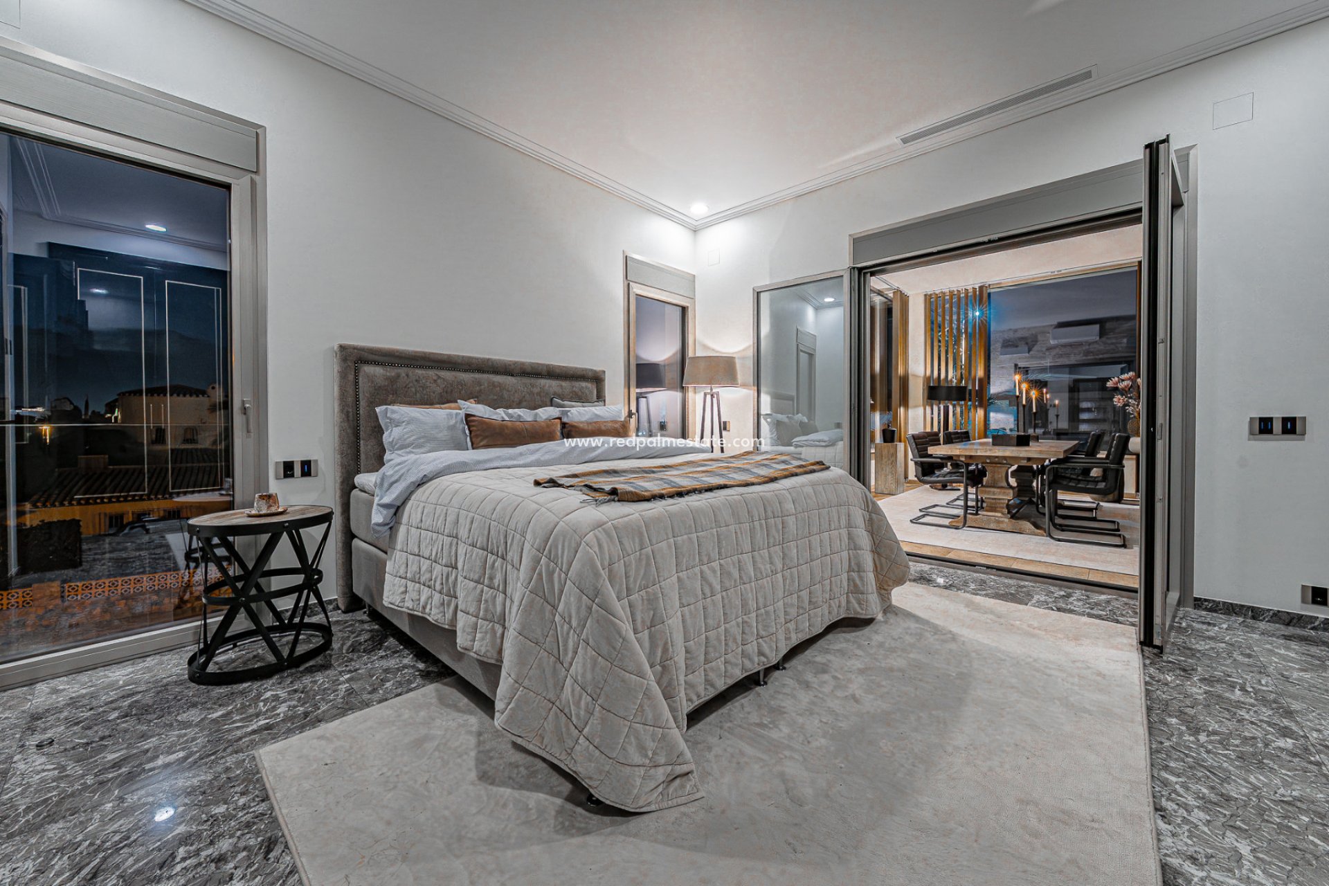 Videresalg - Villa -
Orihuela Costa - La Zenia