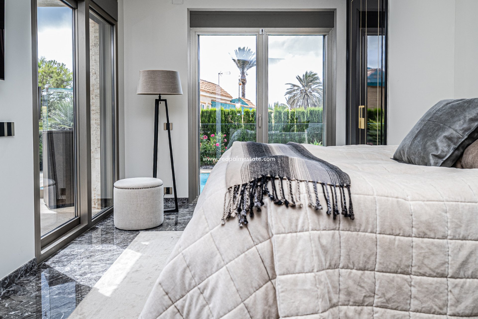 Videresalg - Villa -
Orihuela Costa - La Zenia