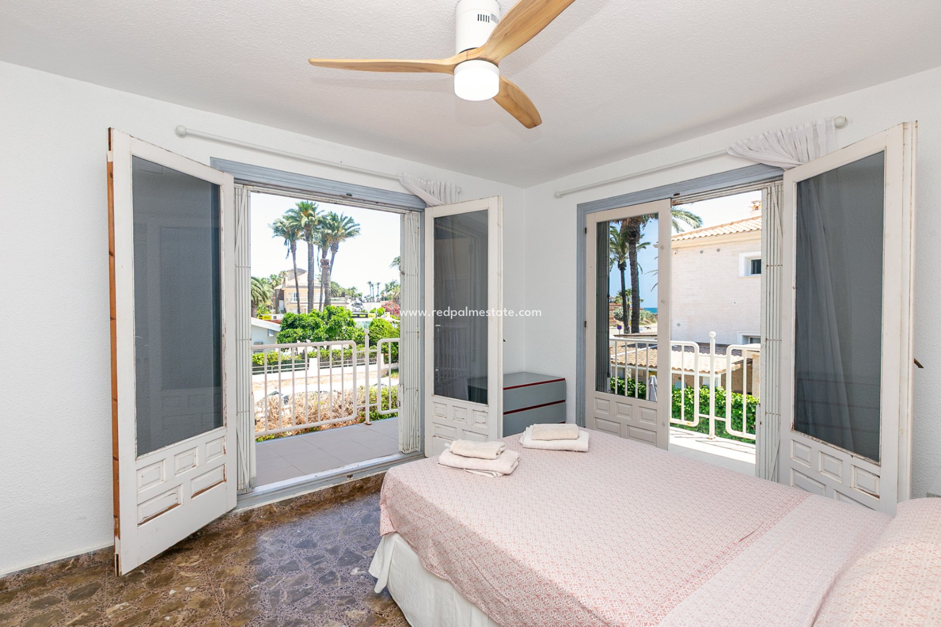 Videresalg - Villa -
Orihuela Costa - La Zenia