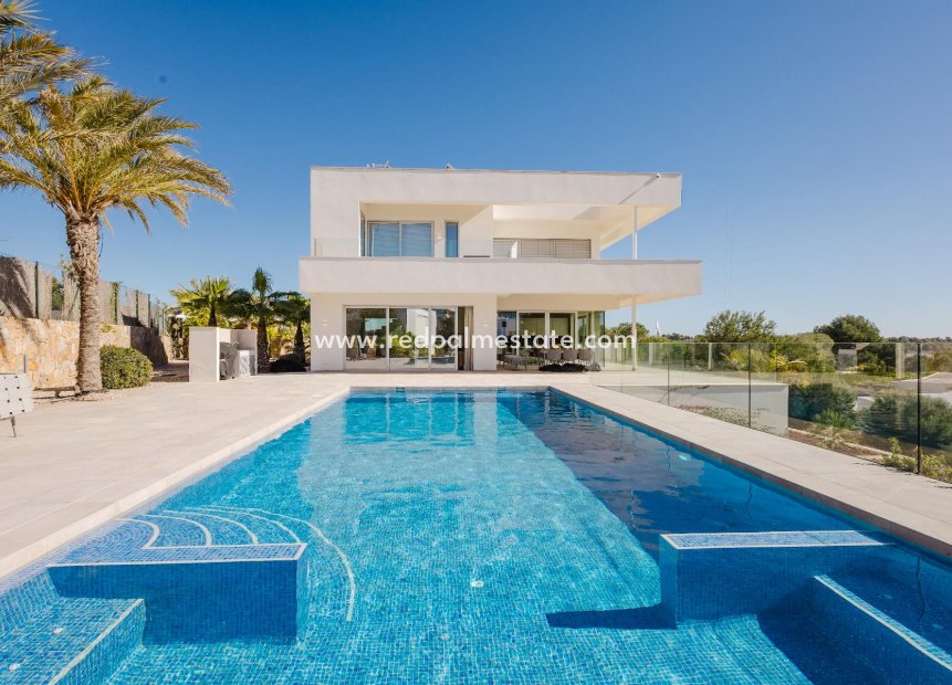 Videresalg - Villa -
Orihuela Costa - Las Colinas Golf