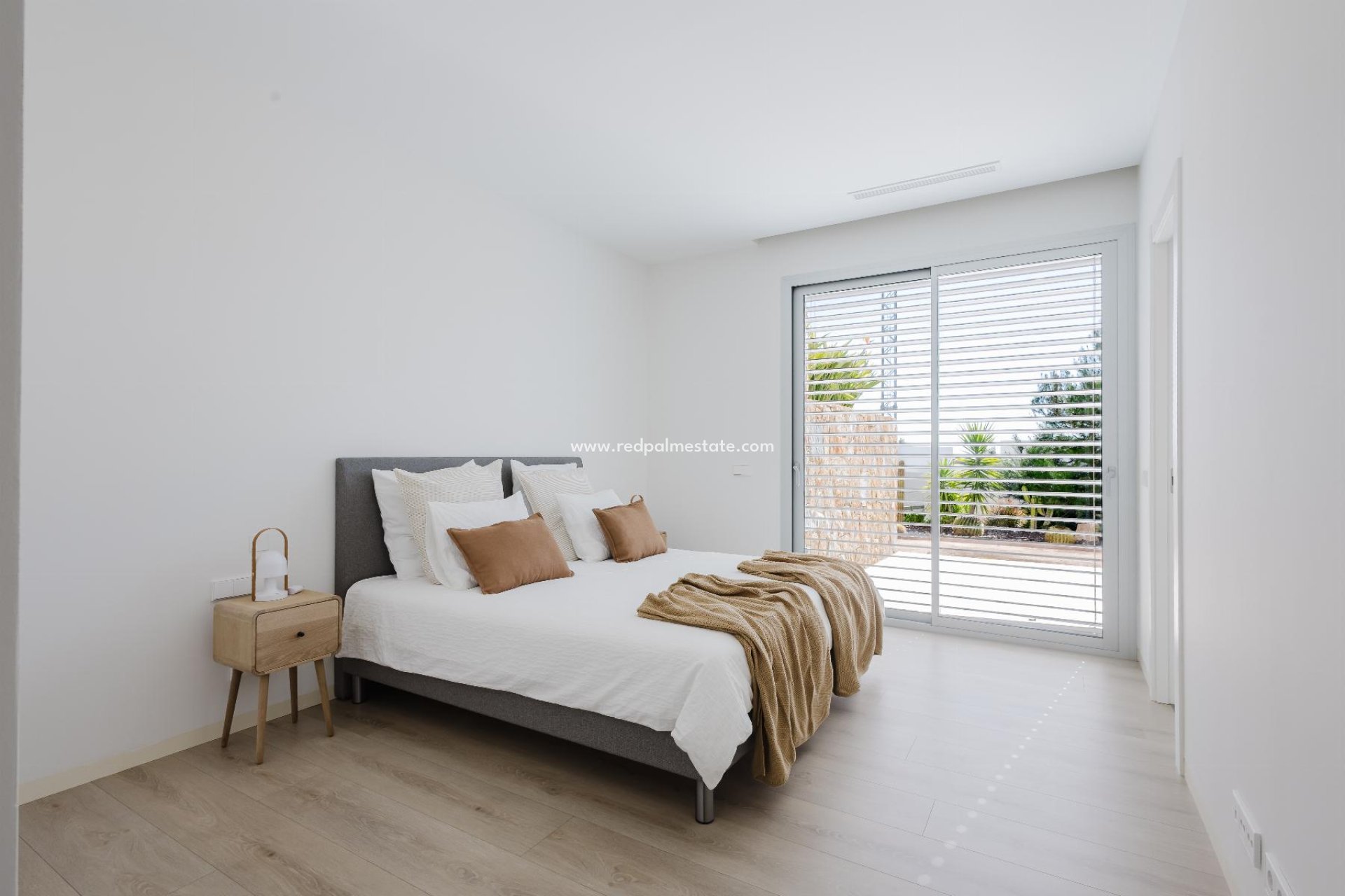 Videresalg - Villa -
Orihuela Costa - Las Colinas Golf