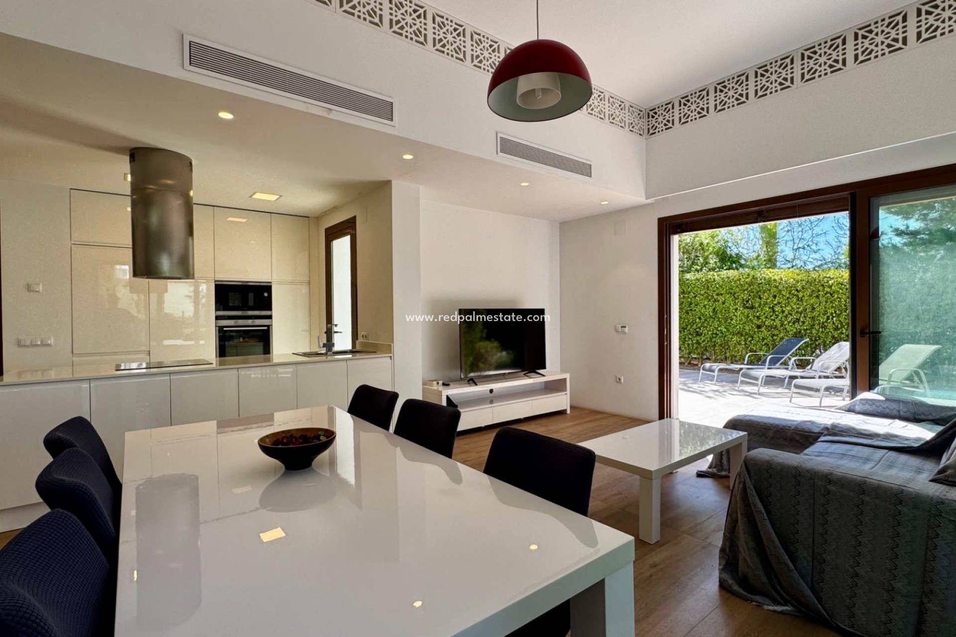 Videresalg - Villa -
Orihuela Costa - Las Colinas Golf