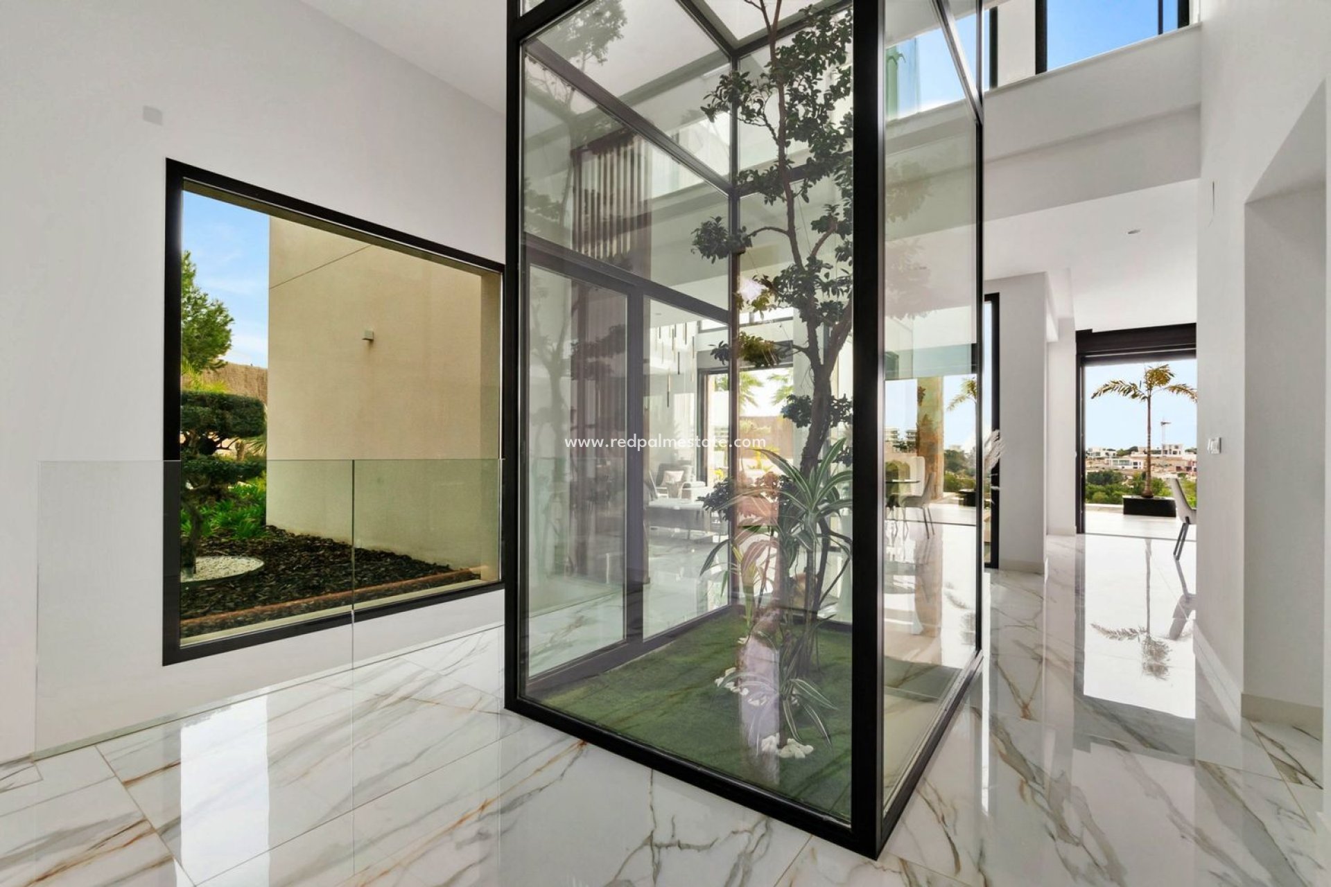 Videresalg - Villa -
Orihuela Costa - Las Colinas Golf