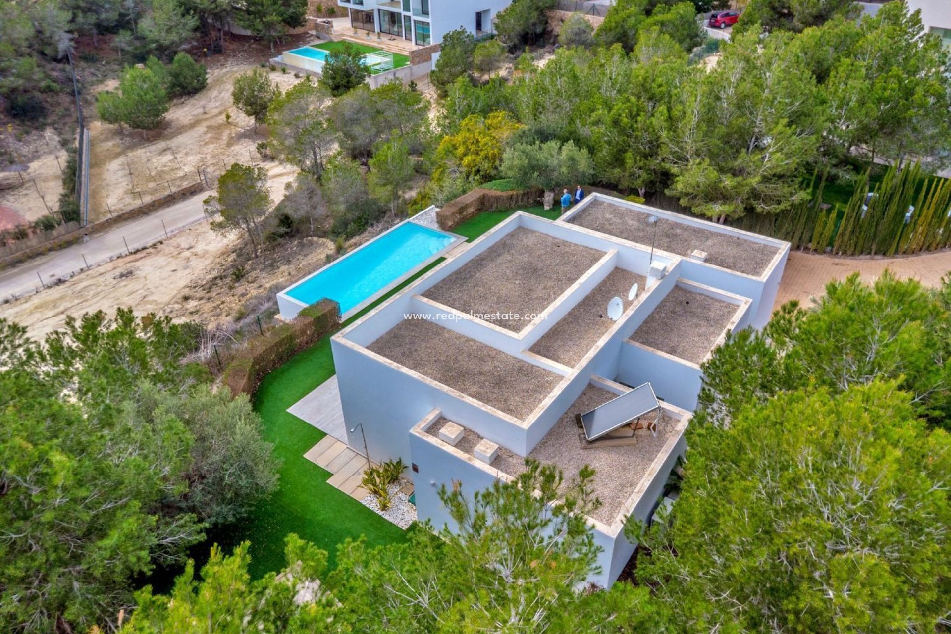 Videresalg - Villa -
Orihuela Costa - Las Colinas Golf