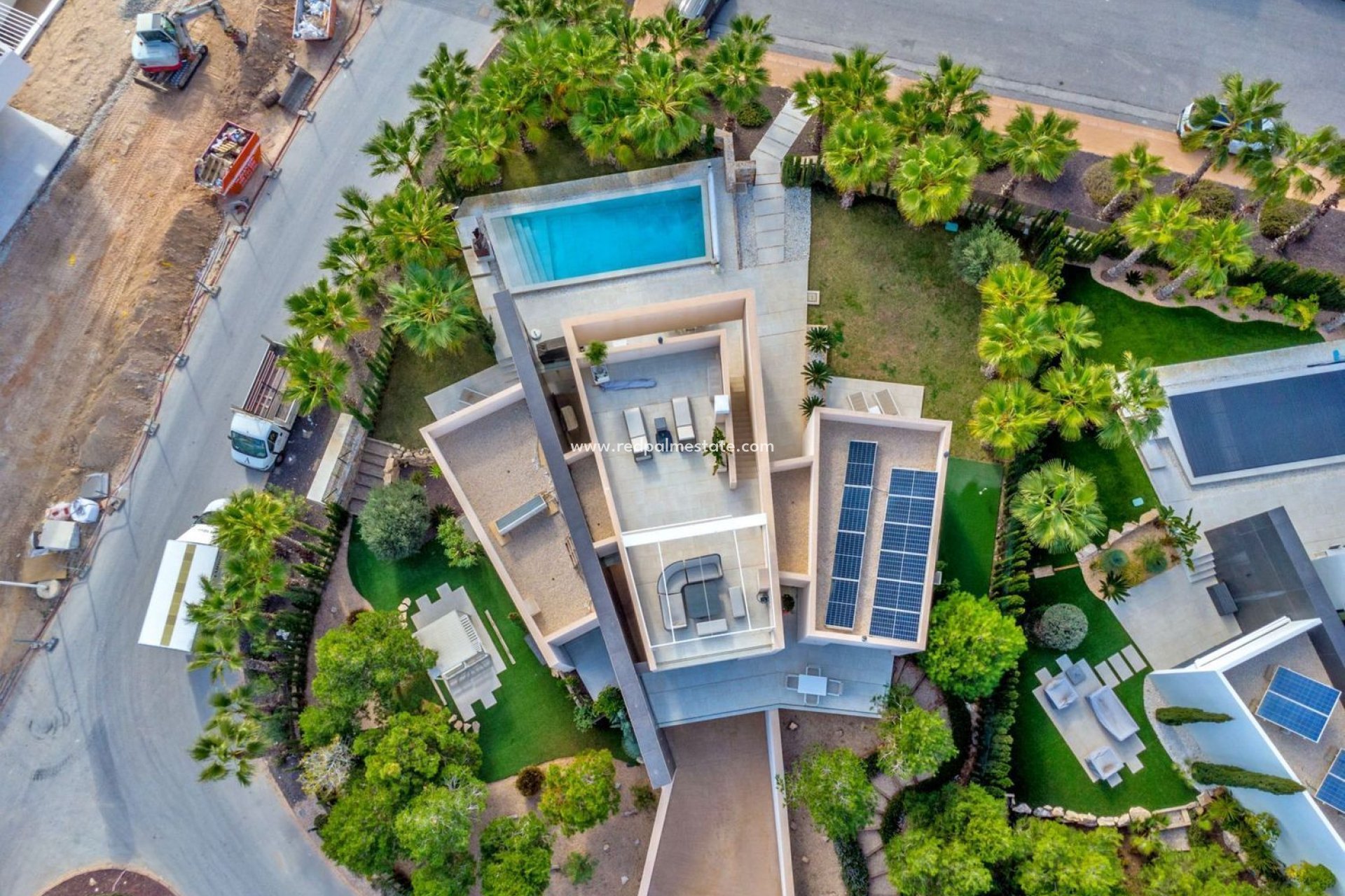 Videresalg - Villa -
Orihuela Costa - Las Colinas Golf