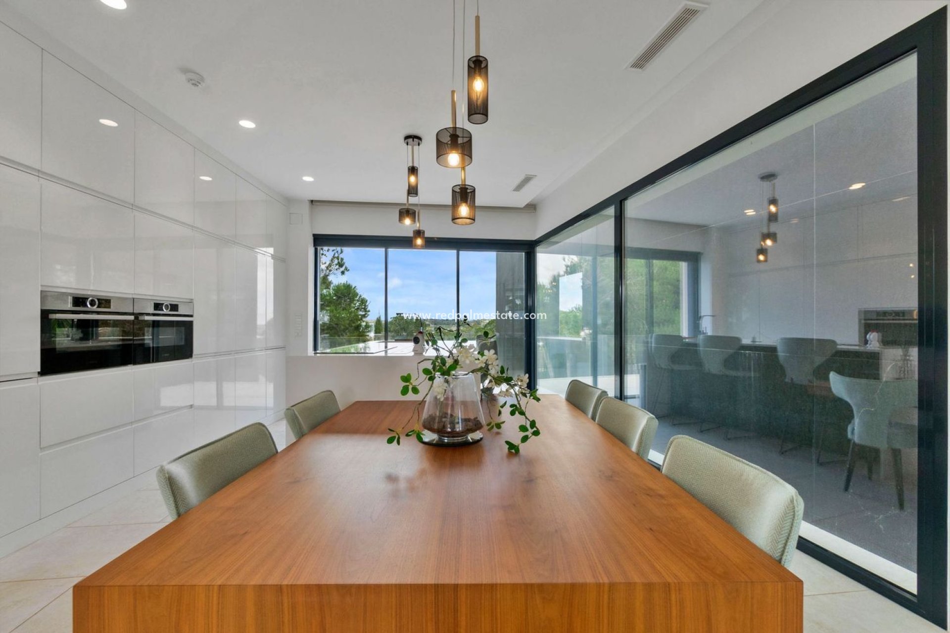 Videresalg - Villa -
Orihuela Costa - Las Colinas Golf