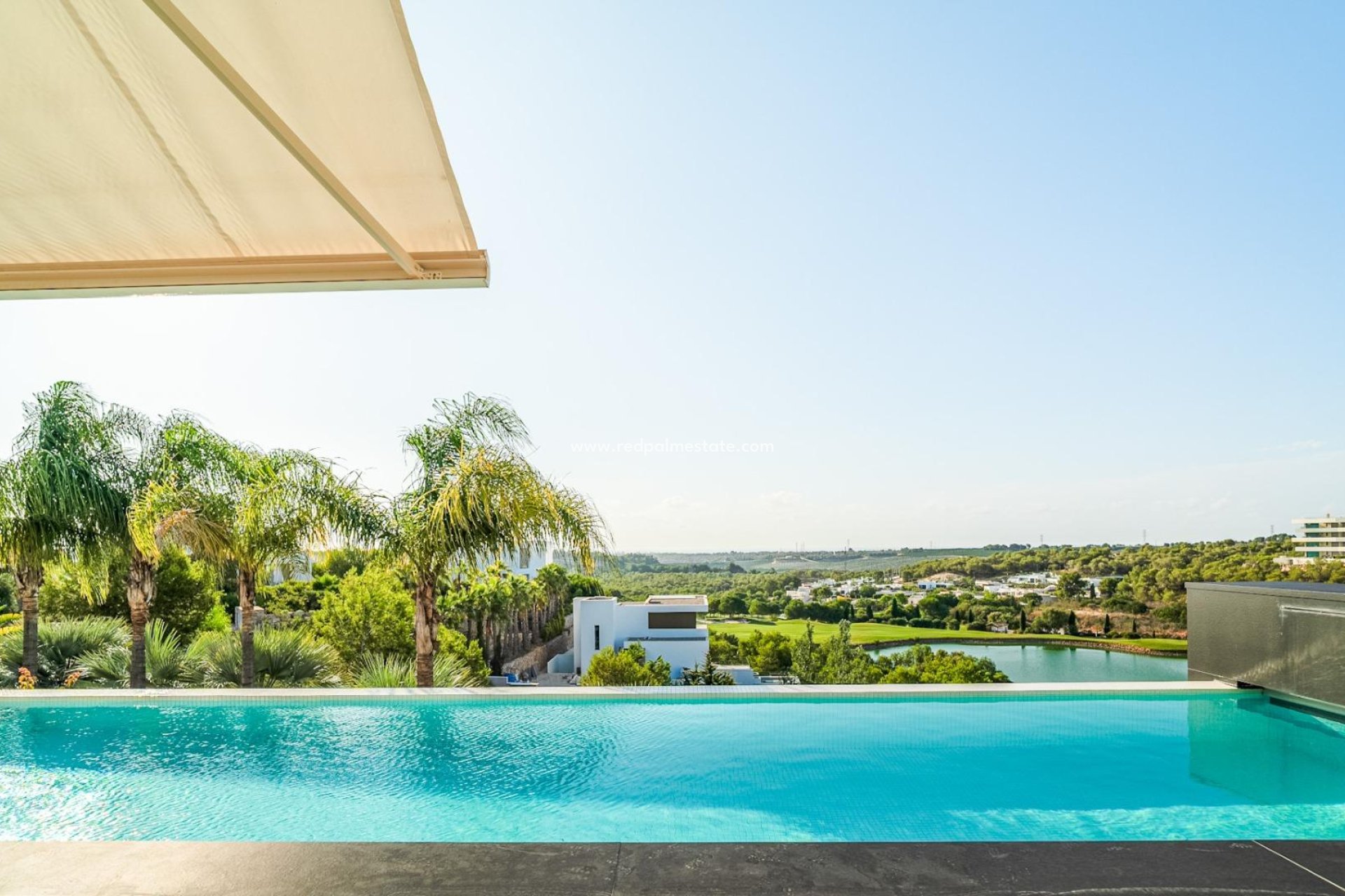 Videresalg - Villa -
Orihuela Costa - Las Colinas Golf