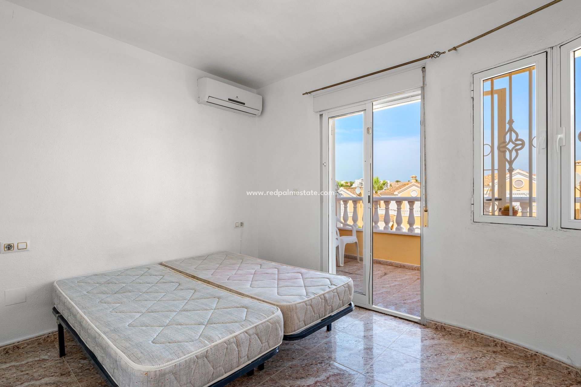 Videresalg - Villa -
Orihuela Costa - Las Filipinas