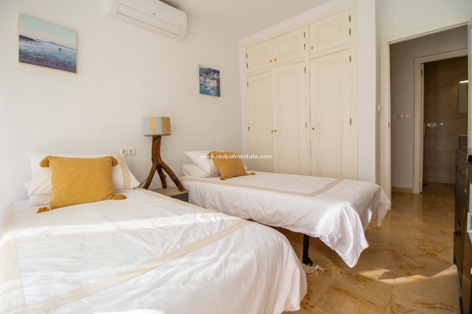 Videresalg - Villa -
Orihuela Costa - Las Ramblas