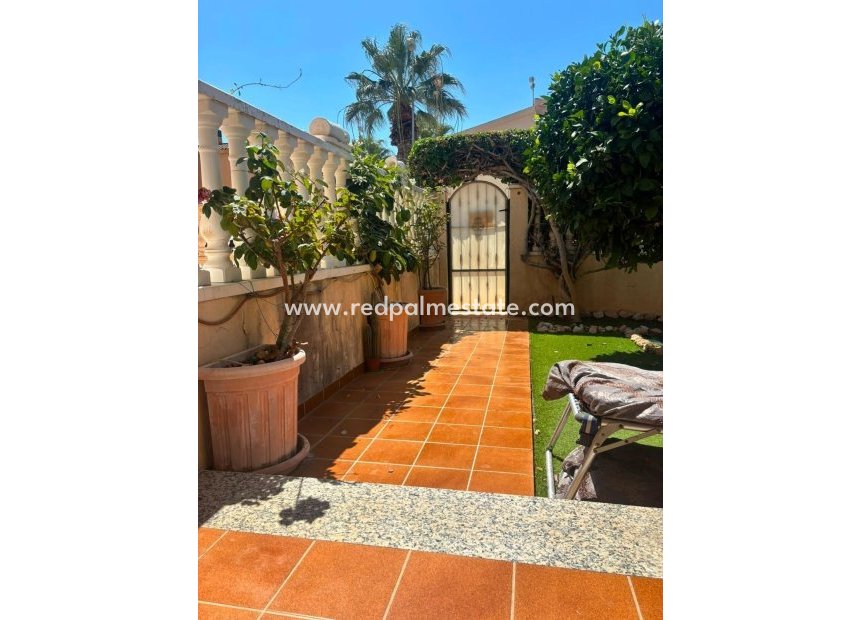 Videresalg - Villa -
Orihuela Costa - Lomas de Cabo Roig