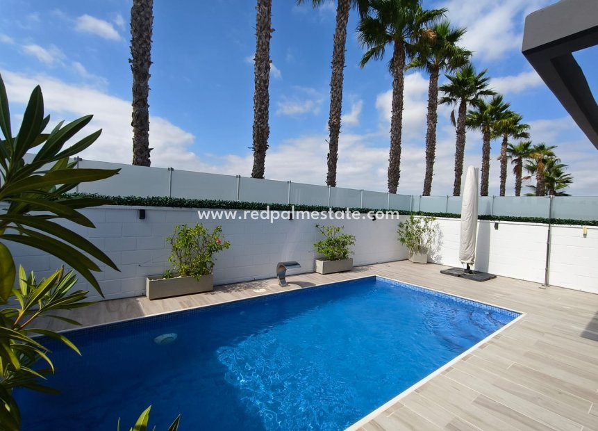 Videresalg - Villa -
Orihuela Costa - Lomas de Cabo Roig