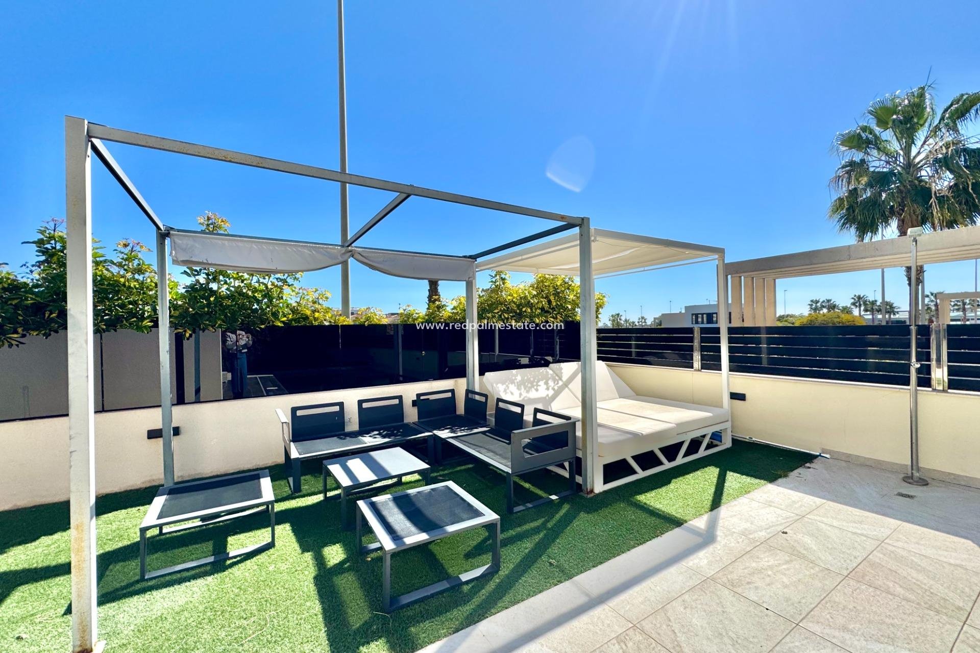 Videresalg - Villa -
Orihuela Costa - Lomas de Cabo Roig