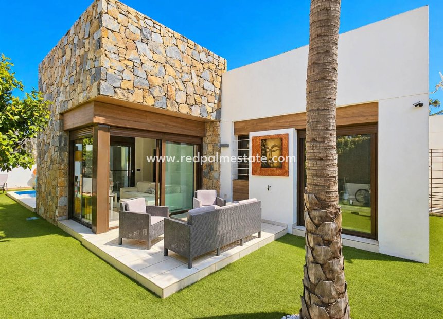 Videresalg - Villa -
Orihuela Costa - Lomas de Cabo Roig