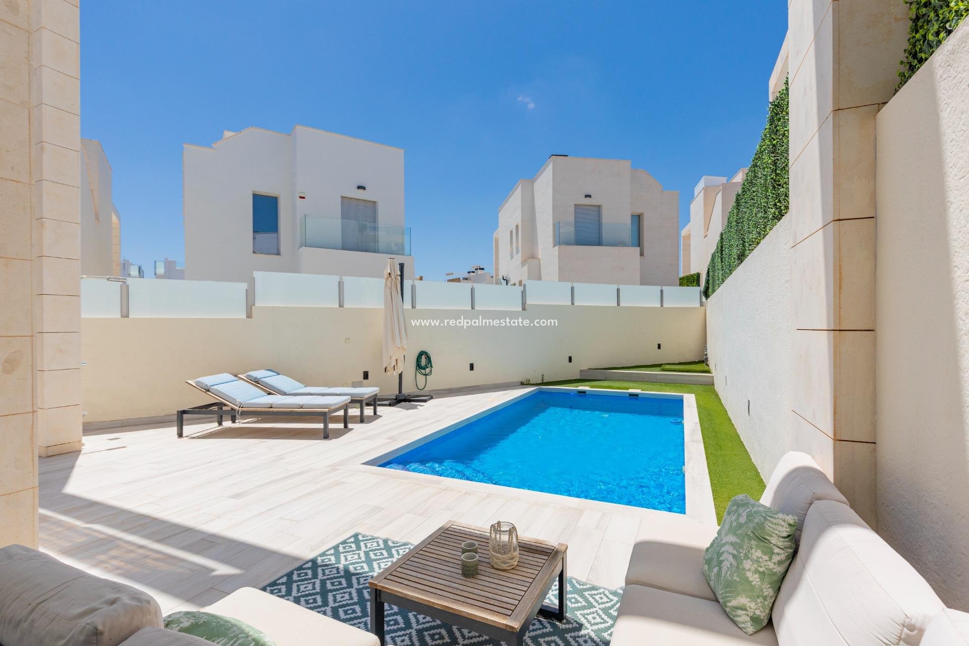 Videresalg - Villa -
Orihuela Costa - Lomas de Cabo Roig