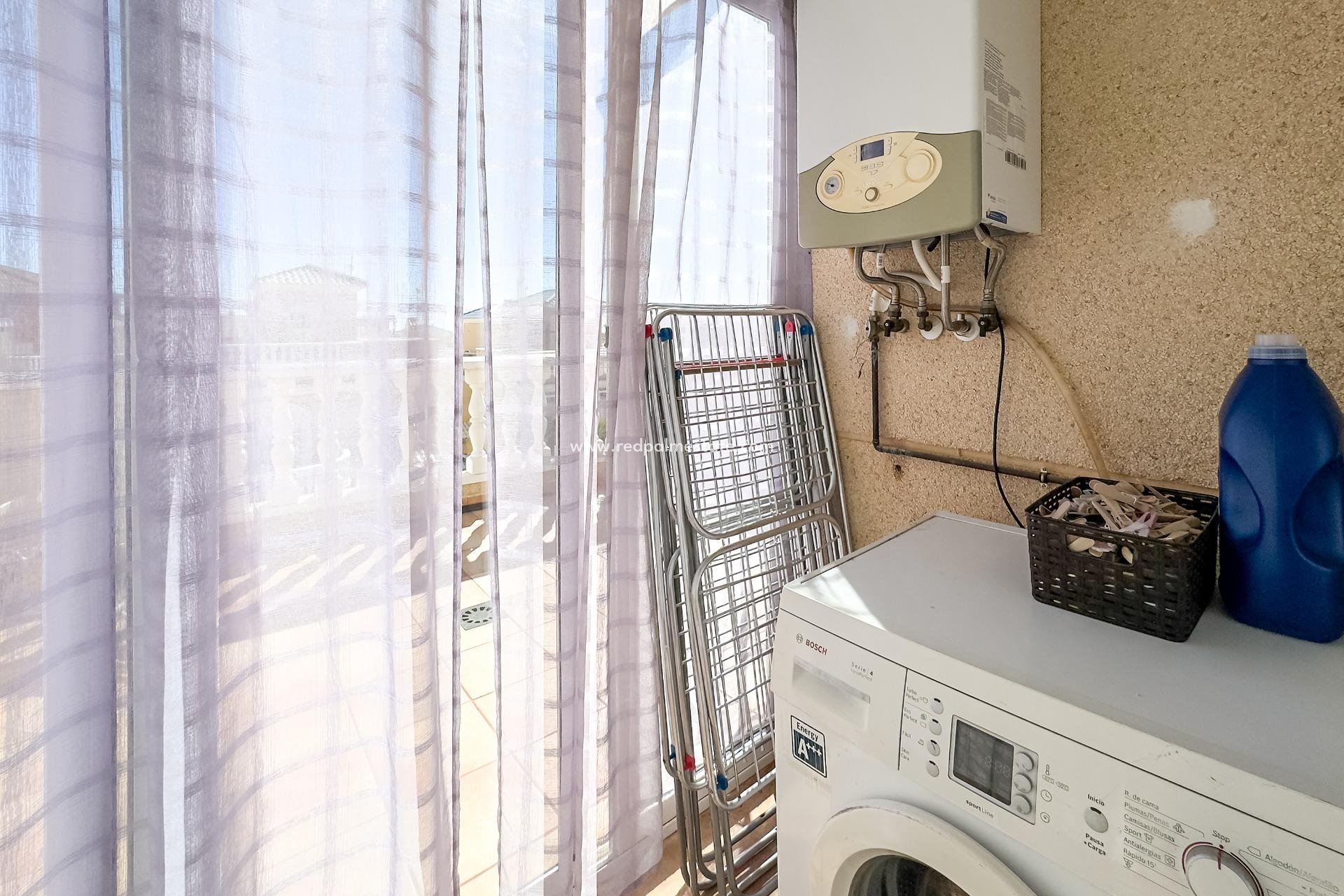 Videresalg - Villa -
Orihuela Costa - Los Almendros-la Florida